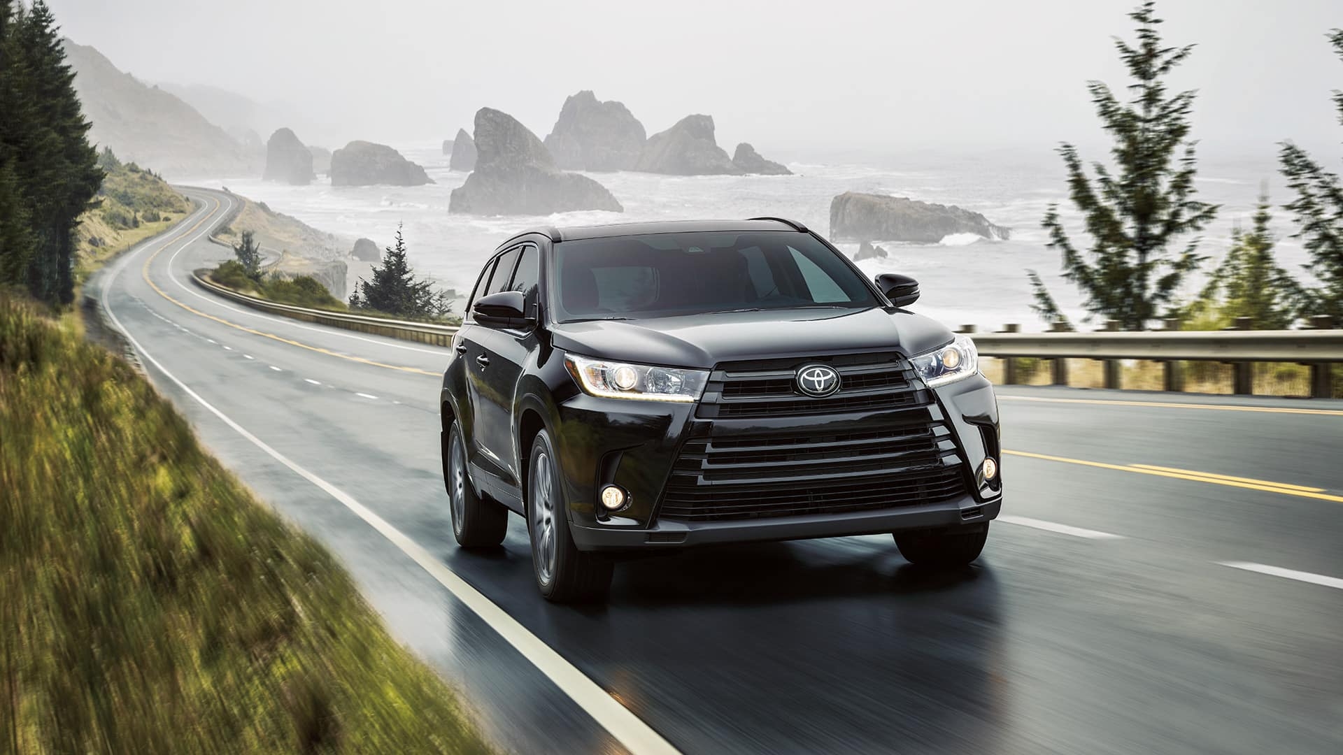 Toyota Highlander 2019 года – отличный универсальный внедорожник