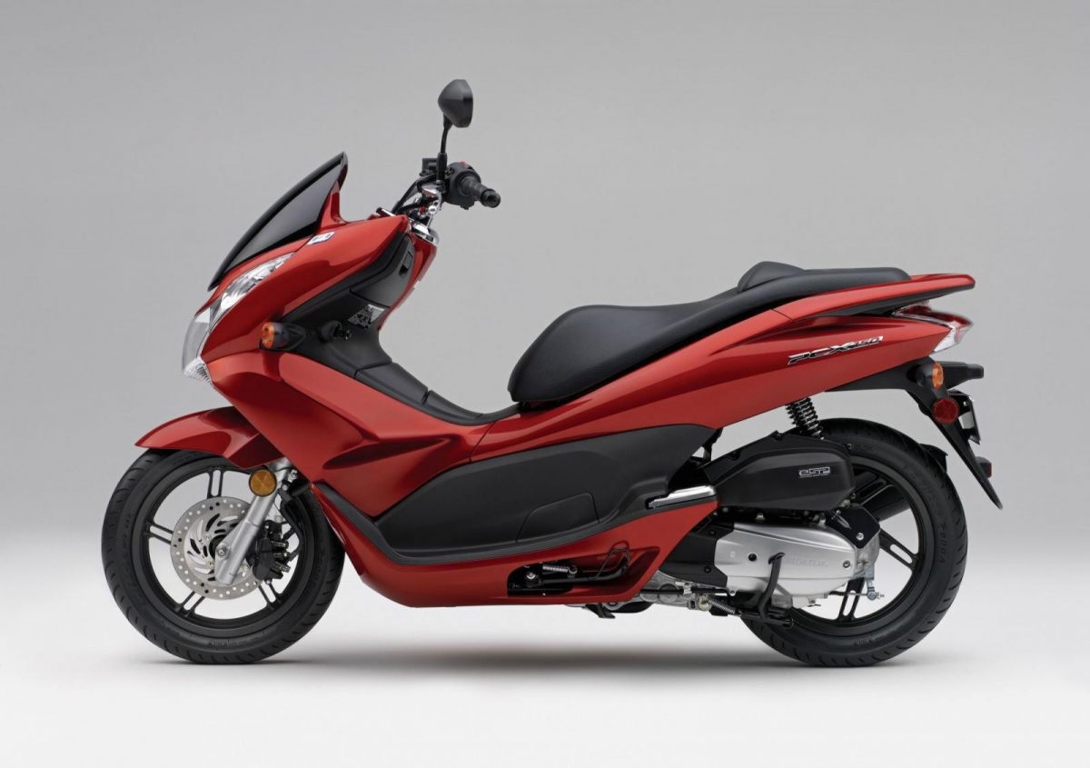 Преимущества покупки скутеров 150 куб и другой мототехники в салонах MotoBro